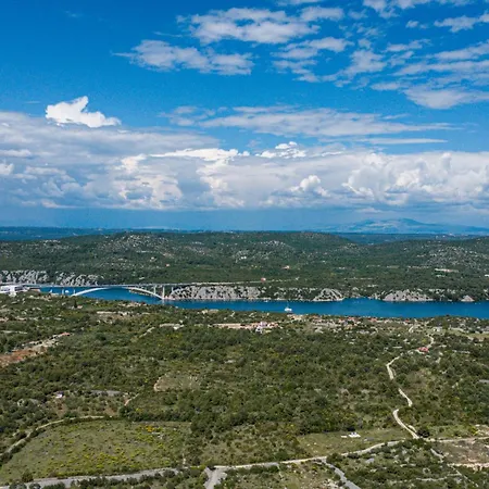 Appartamento With Swimming Pool Bogdanovici, - 23394