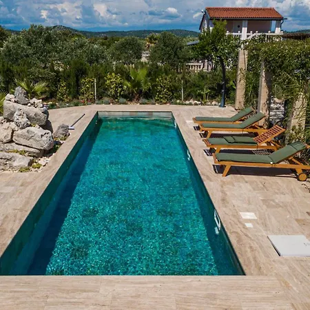 With Swimming Pool Bogdanovici, - 23394 Apartman *