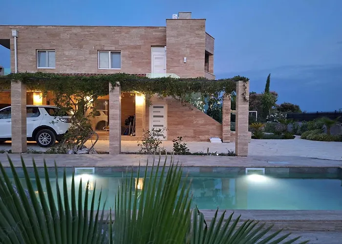 With Swimming Pool Bogdanovici, - 23394 *